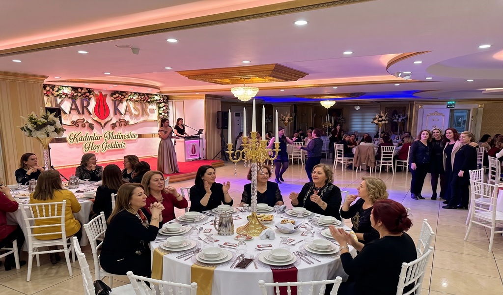Kadınlar Matinesi